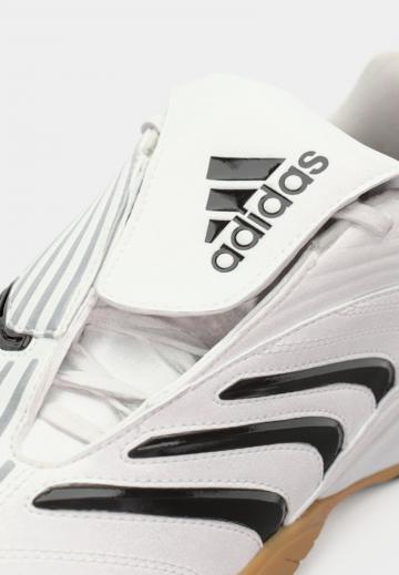 Футбольные бутсы