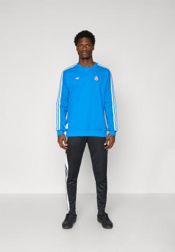 Спортивная кофта