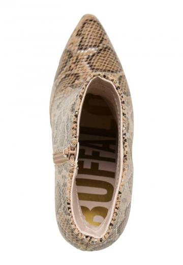 Полусапожки на высоком каблуке