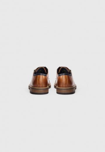 Ботинки на шнуровке