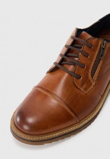 Ботинки на шнуровке