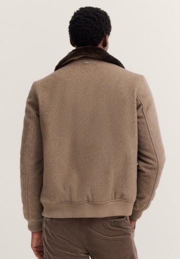 Зимняя куртка