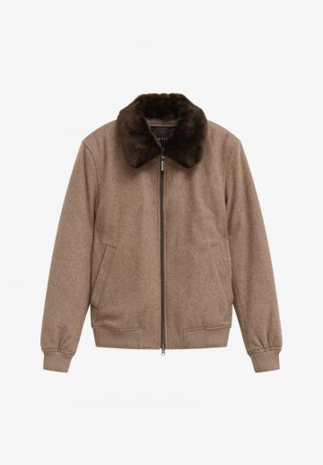 Зимняя куртка