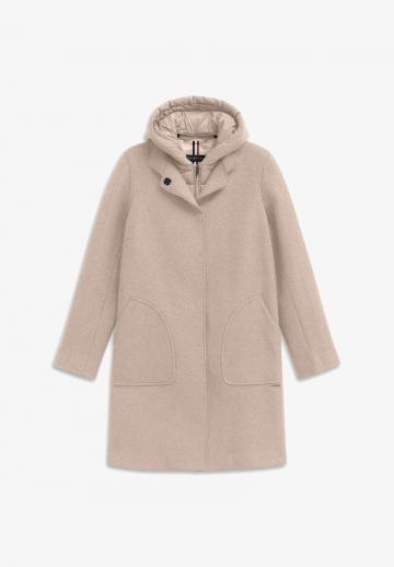 Короткое пальто