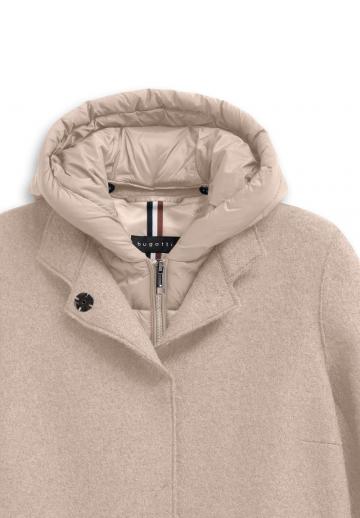 Короткое пальто