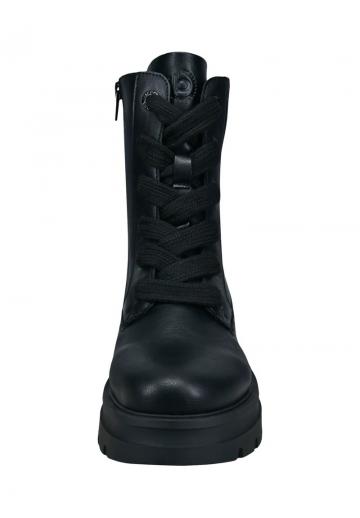 Ботинки на шнуровке