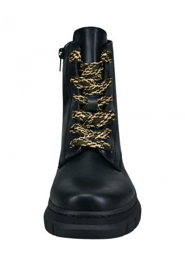 Ботинки на шнуровке