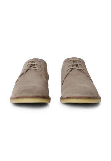 Ботинки на шнуровке