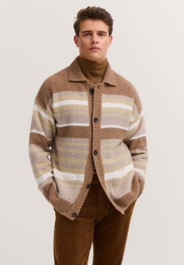 Вязаная кофта