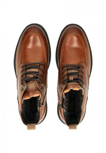 Ботинки на шнуровке