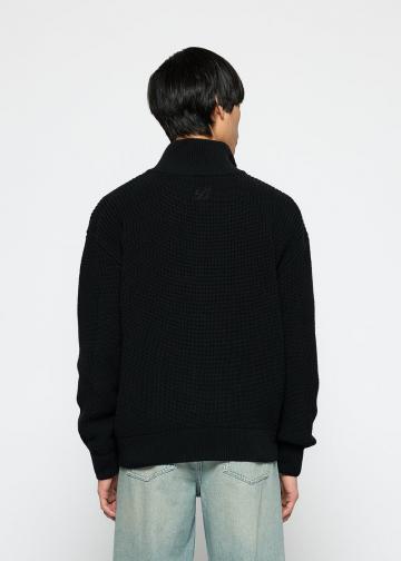 Вязаная кофта