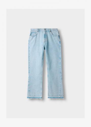 Клешеные джинсы