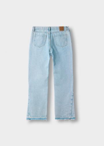 Клешеные джинсы