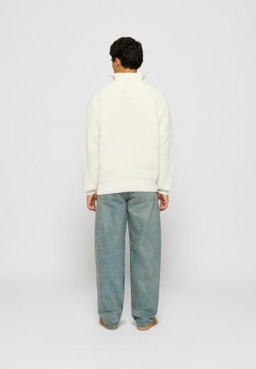 Свободные джинсы