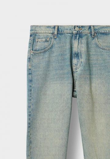 Клешеные джинсы