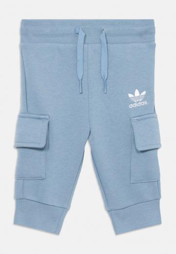 Набор одежды