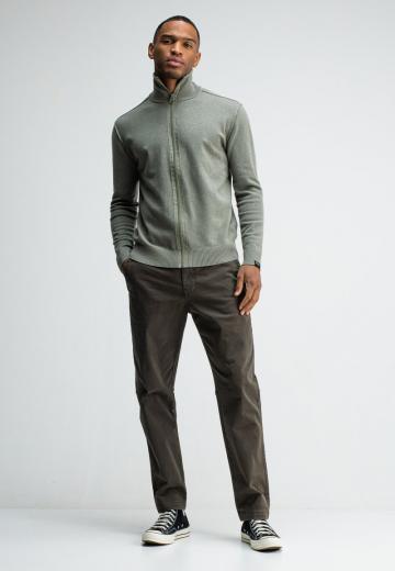 Вязаная кофта