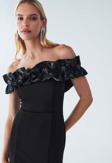 Платье футляр