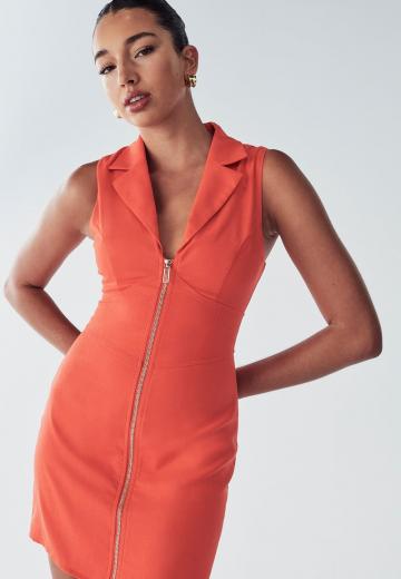 Платье футляр