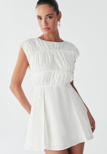 Короткое платье