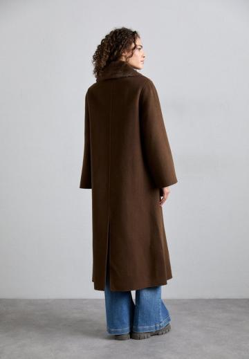 Шерстяное пальто