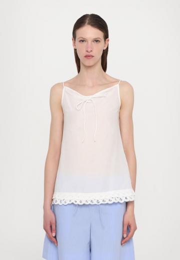 Топ на бретельках