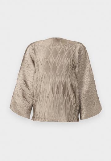 Атласная блузка