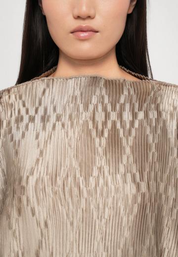 Атласная блузка