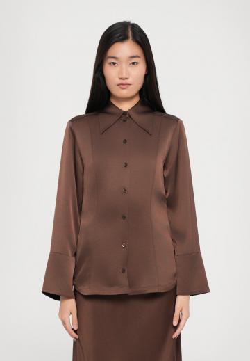 Атласная блузка