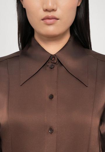 Атласная блузка