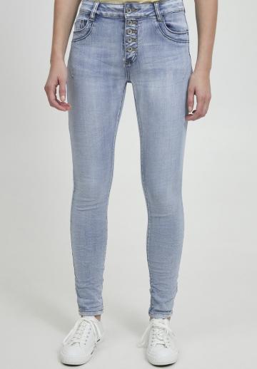 Узкие джинсы