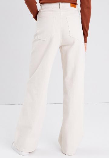 Клешеные джинсы