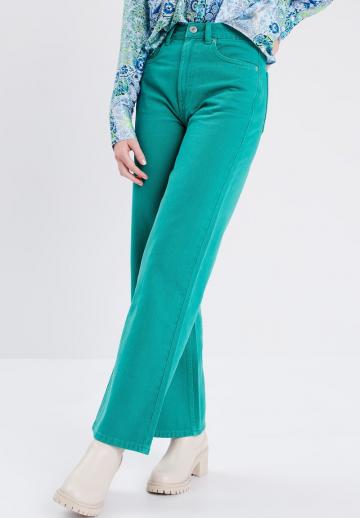 Клешеные джинсы