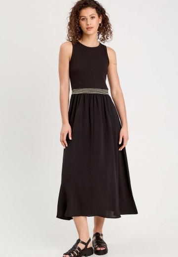 Вязаное платье