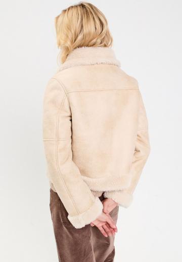 Короткая куртка