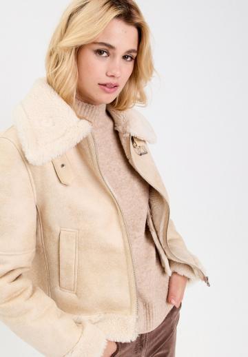 Короткая куртка