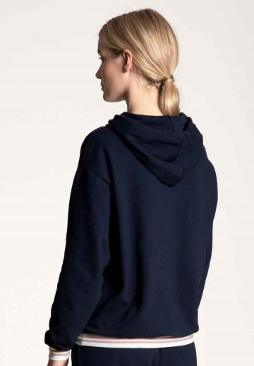 Пуловер с капюшоном