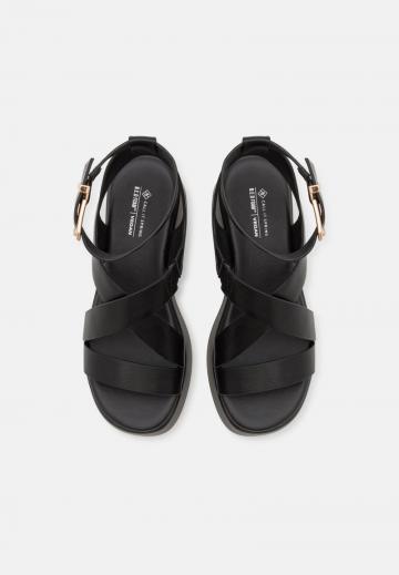 Босоножки на платформе