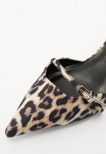 Туфли с ремешком