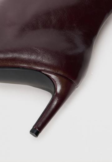 Высокие сапоги