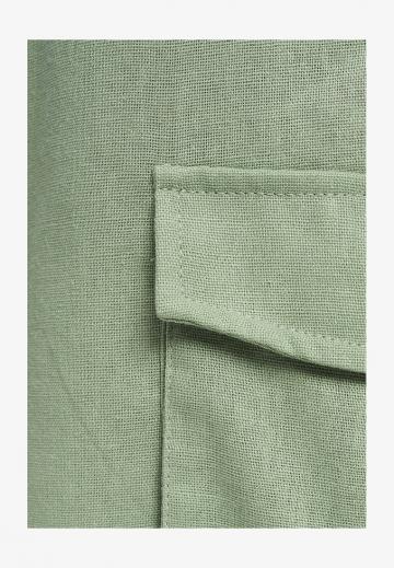 Брюки с накладными карманами