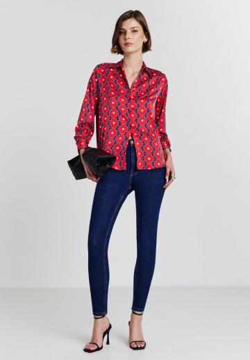 Атласная блузка