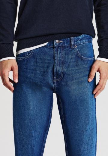 Узкие джинсы