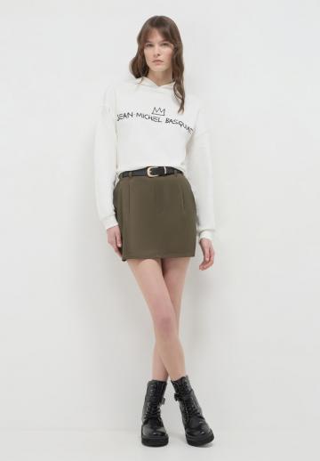 Юбка с накладными карманами
