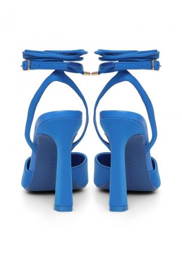 Туфли на шнуровке