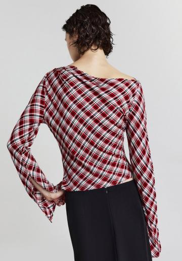 Атласная блузка