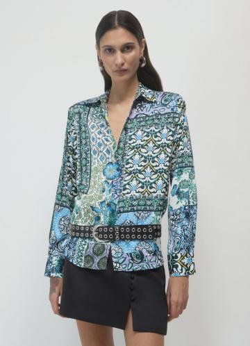 Атласная блузка