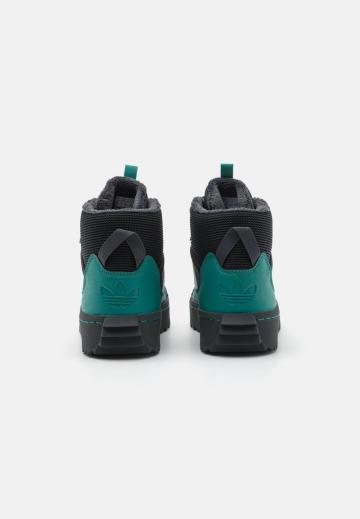 Высокие кеды