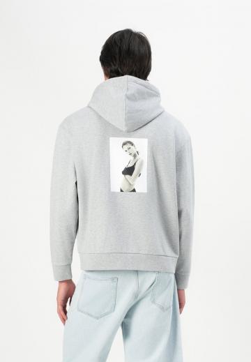 Пуловер с капюшоном