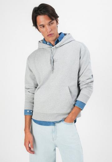 Пуловер с капюшоном